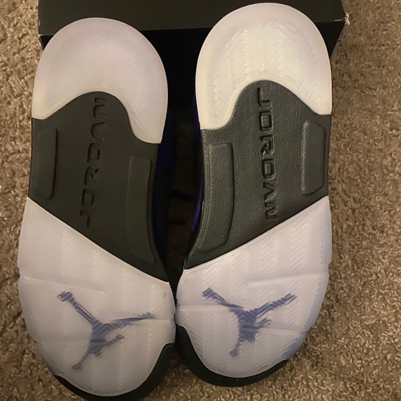 Jordan 5 - Picture 5 of 5